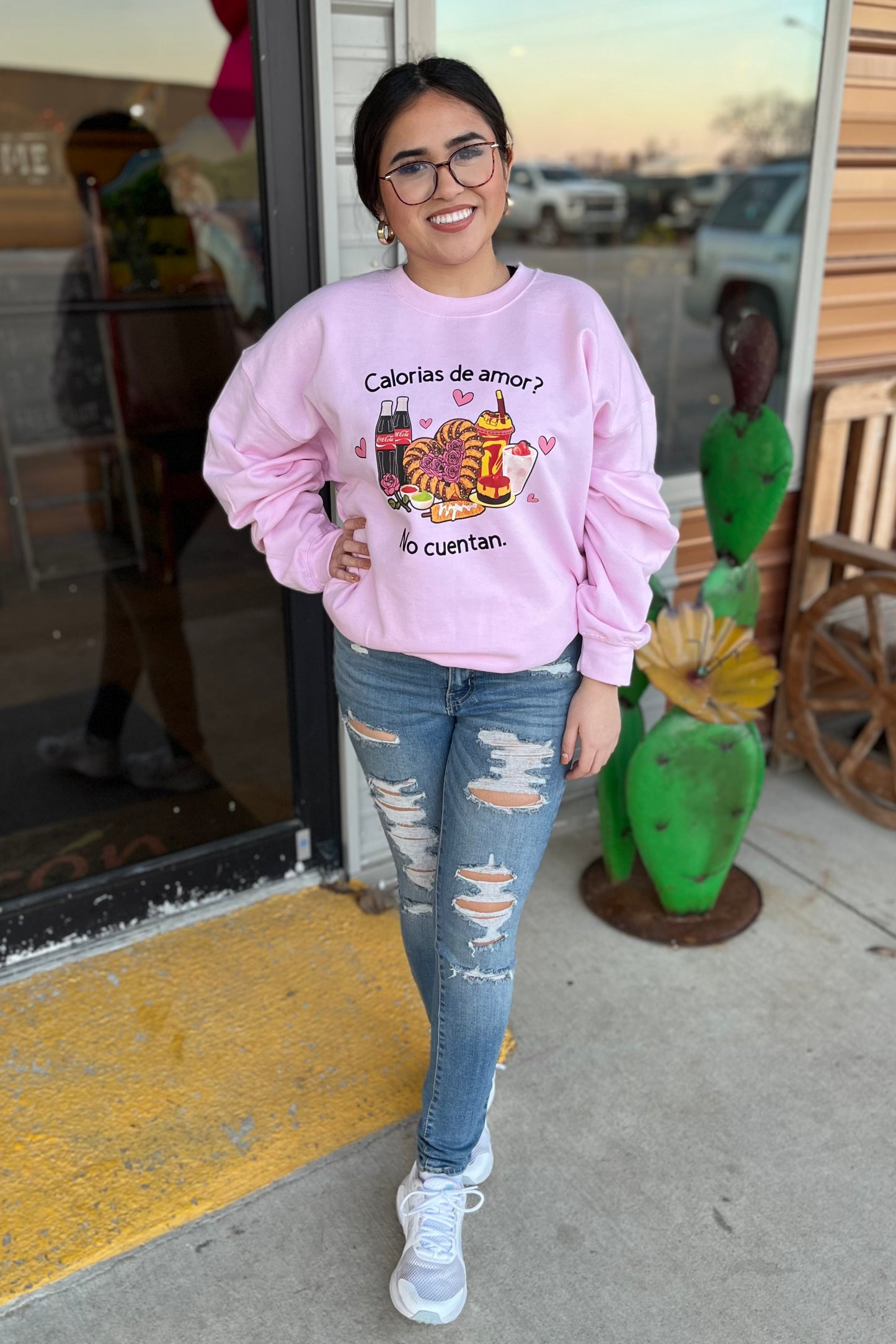 “Calorias de Amor” Light Pink Sweatshirt